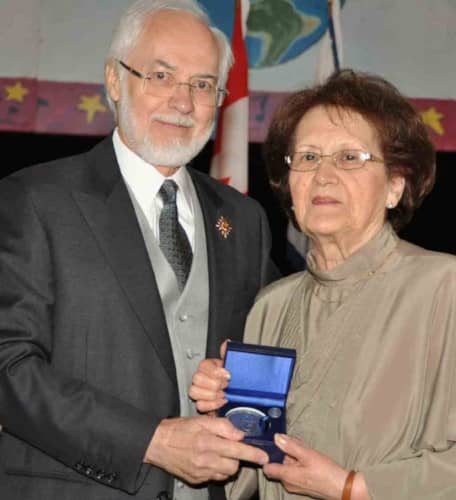 Marie-Claire Houde